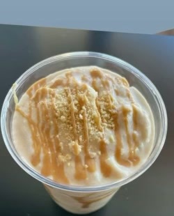 Caramel drizzle protein shake — from Love Nutrition Tracy's Instagram
